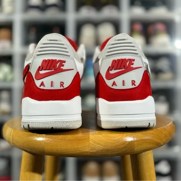 Jordan Retro Tinker “University Red”